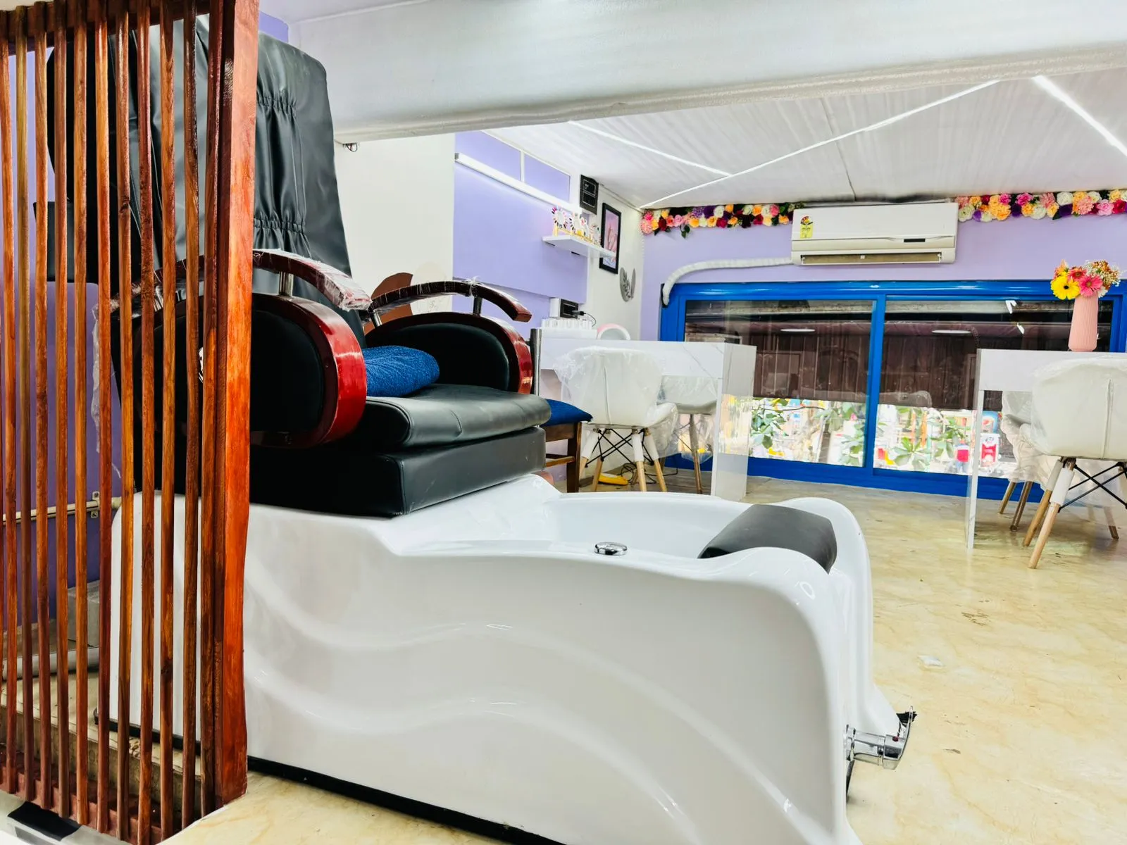 Spa facility in Cut Crafters - Hair, Skin, and Nails Salon in Virar